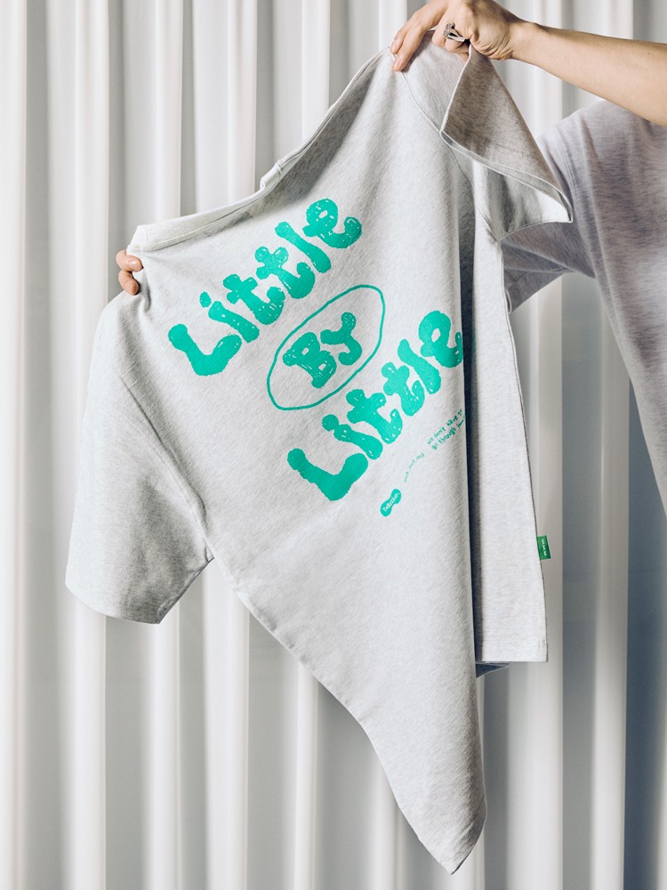 Little T shirts (Heather White)
